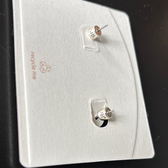 NW card and pouch Jenny Bird Silver Pierced Earrings - Picture 2 of 2